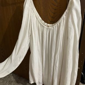 hollister off the shoulder long sleeve